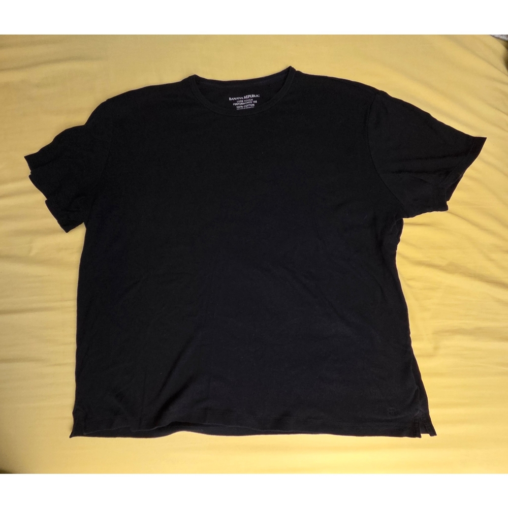 Banana Republic Mens Black T-Shirt